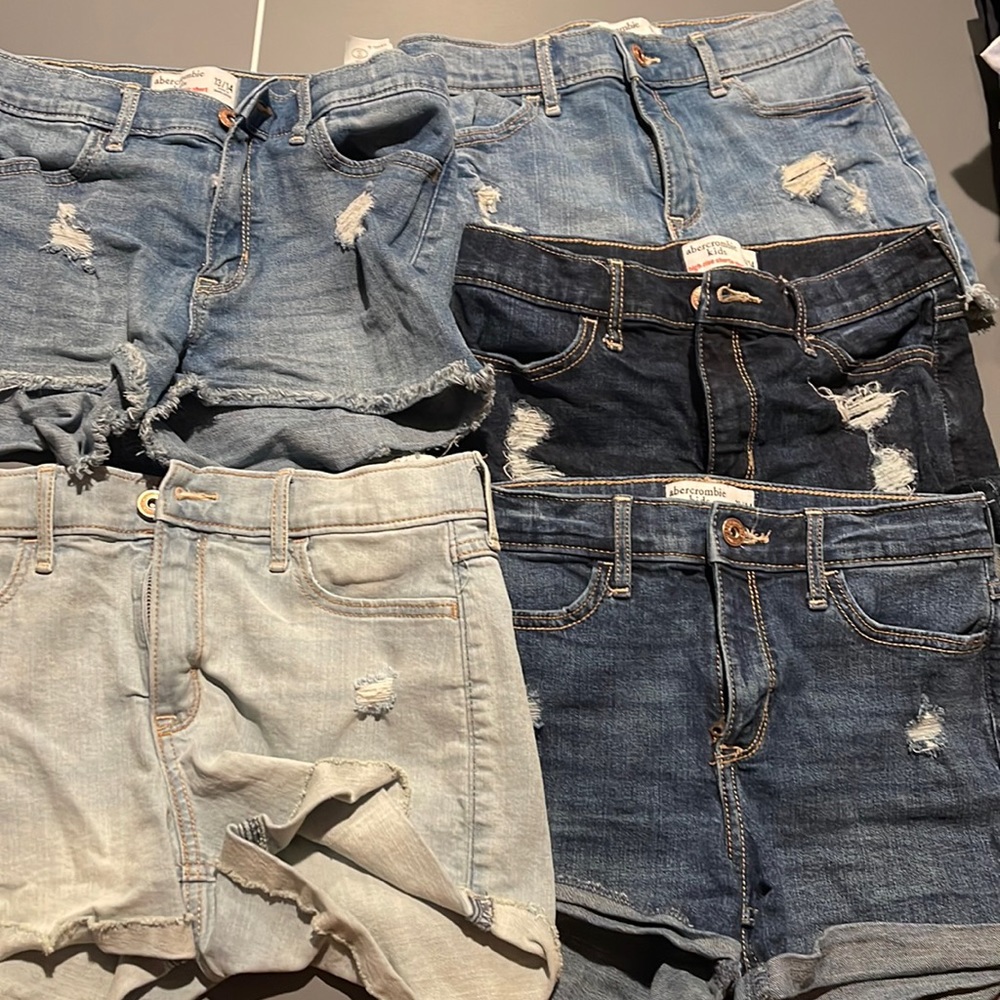 5 pair of Abercrombie girls shorts
